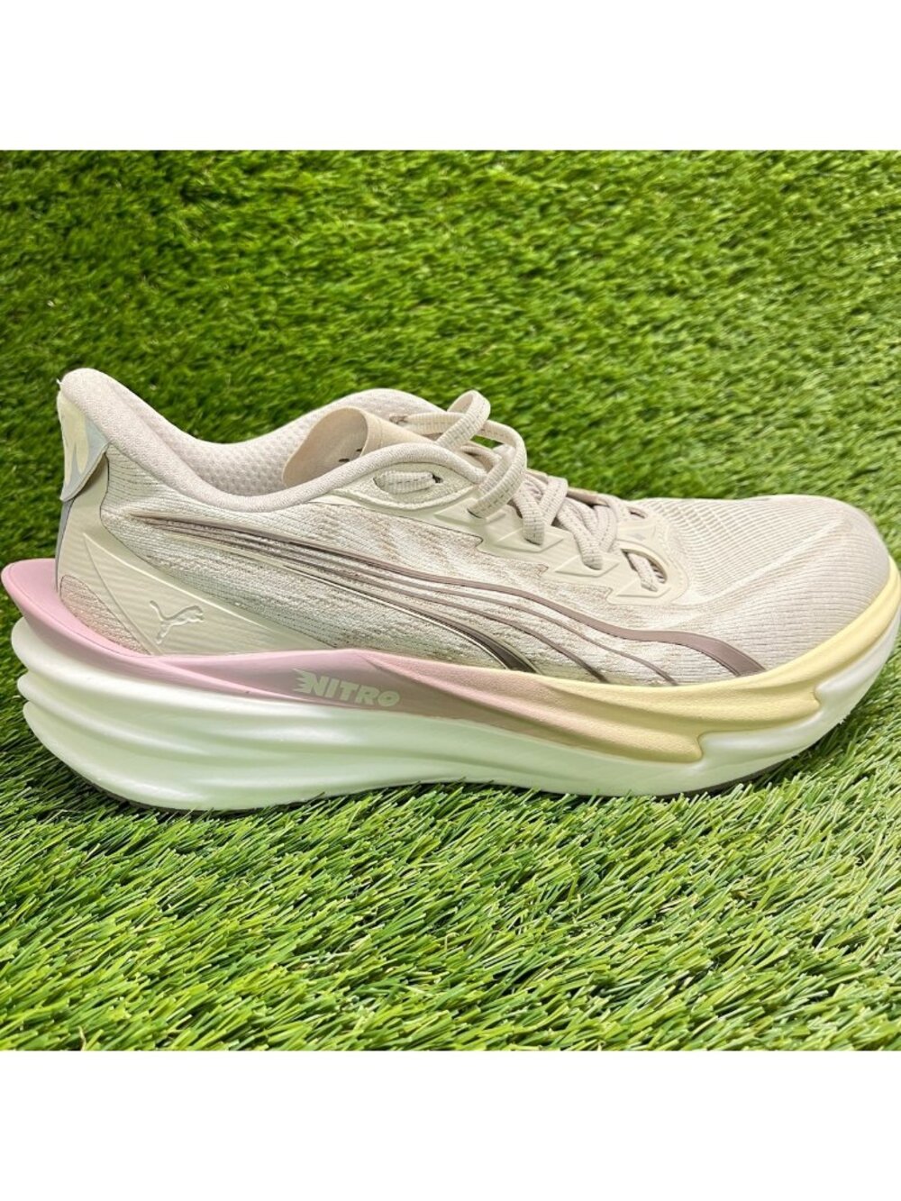 Puma Deviate Nitro 4 Womens Size 9 Beige Pink Athletic Running Shoes Sneakers